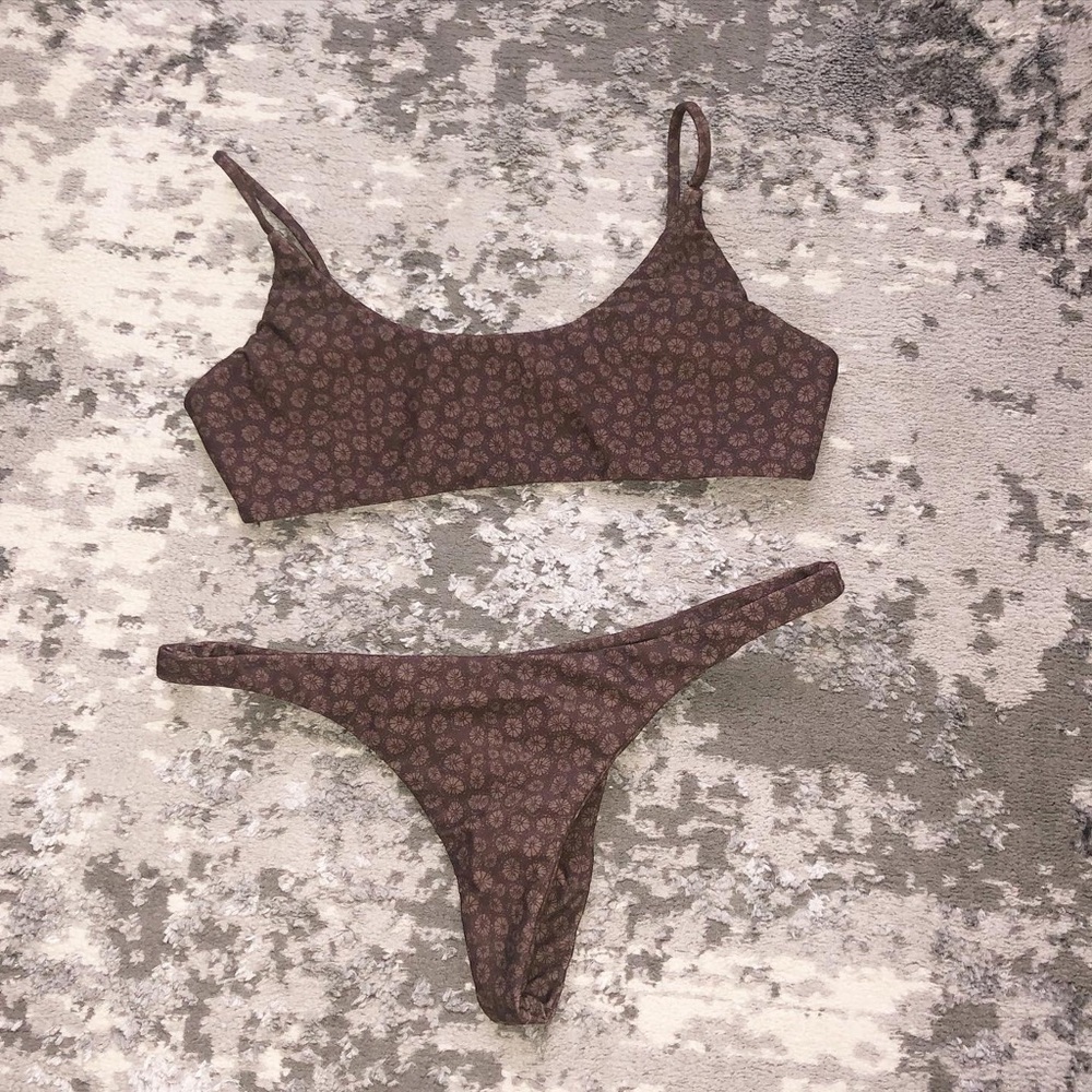 Benoa Coral Babe Top and Tai Bottoms